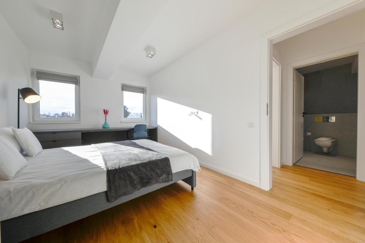 Charming 2 Bedroom Apartment Cluj-Napoca Exterior photo