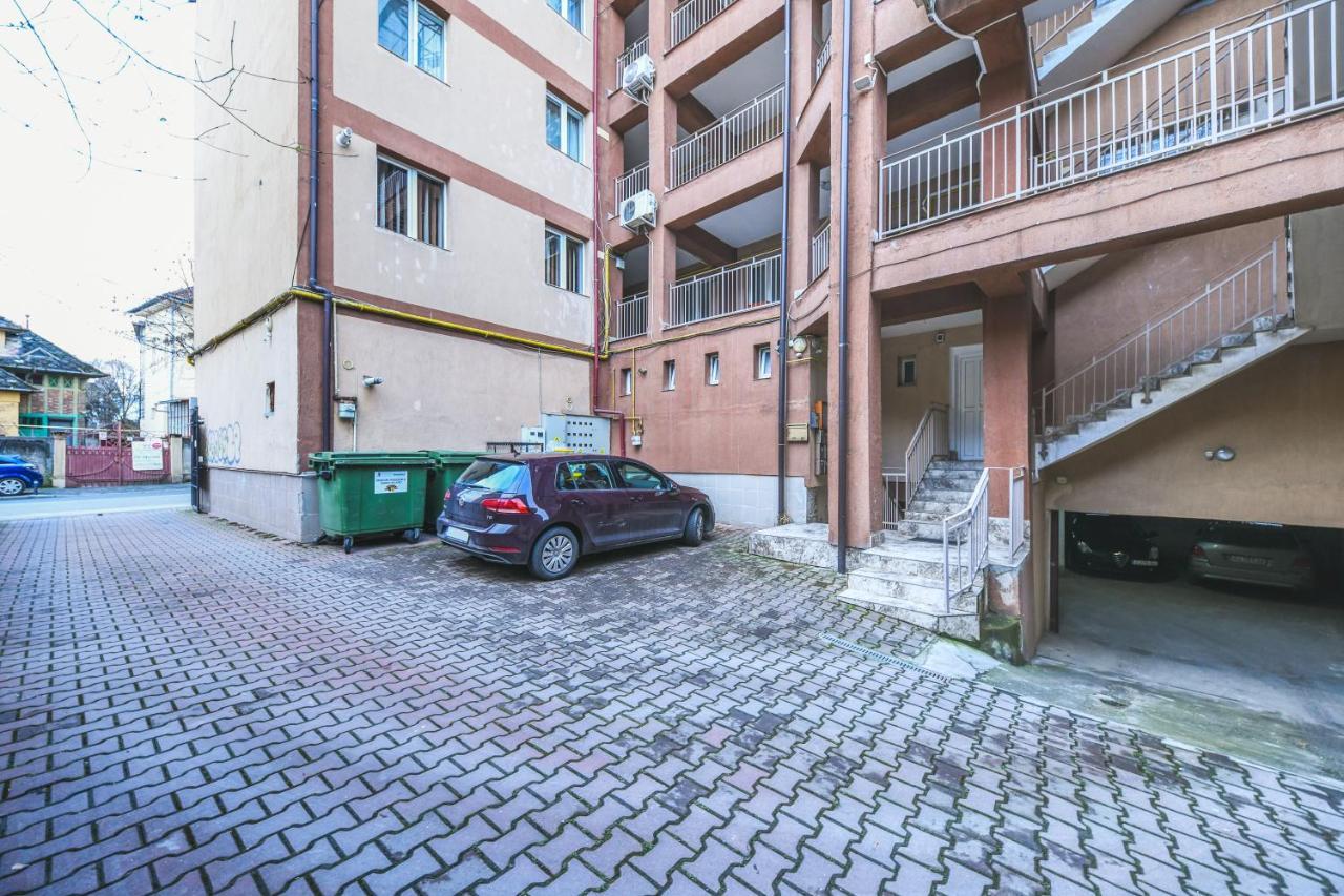 Charming 2 Bedroom Apartment Cluj-Napoca Exterior photo
